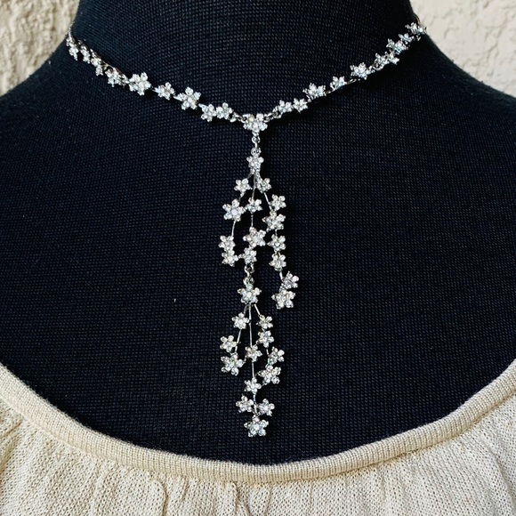 INC International Concepts Jewelry - 💜Silver Tone Crystal Flower Necklace W/Extender